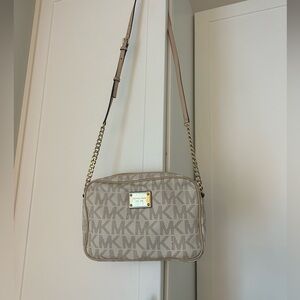 Like new Michael Kors purse